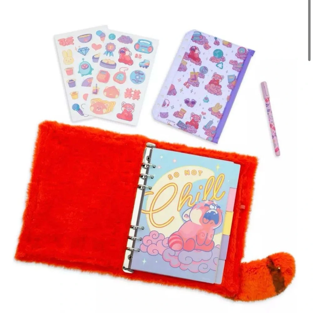 Disney / Pixar Turning Red Exclusive Stationery Set